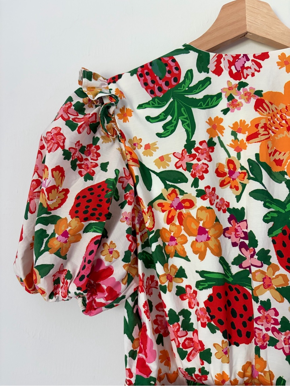 FARM Rio White One-Piece with Bright Strawberry & Floral Print - Picture 7 of 9